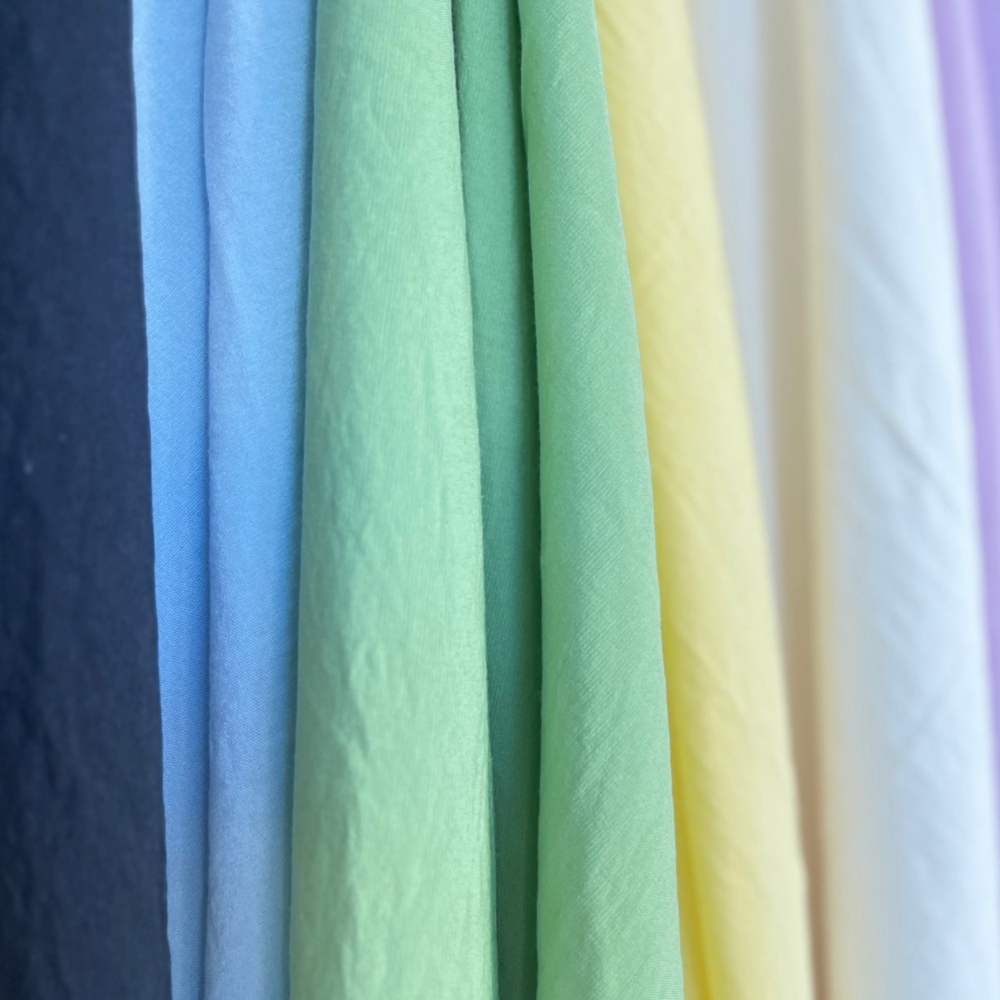 Soft-Washed Lightweight Linen Meadow